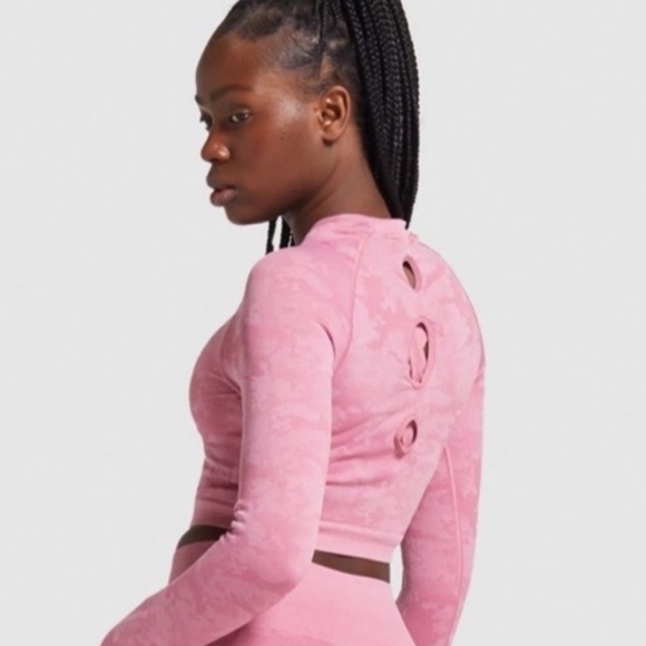 Gymshark Adapt Camo Seamless Crop top - Picture 2 of 5